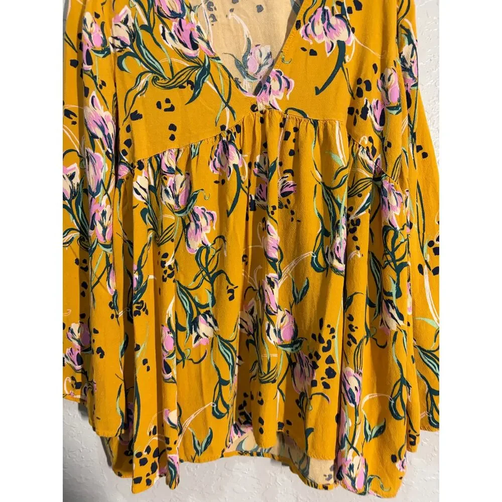 Free People Bella Golden Yellow Floral Print Spring Tunic Blouse sz M Boho